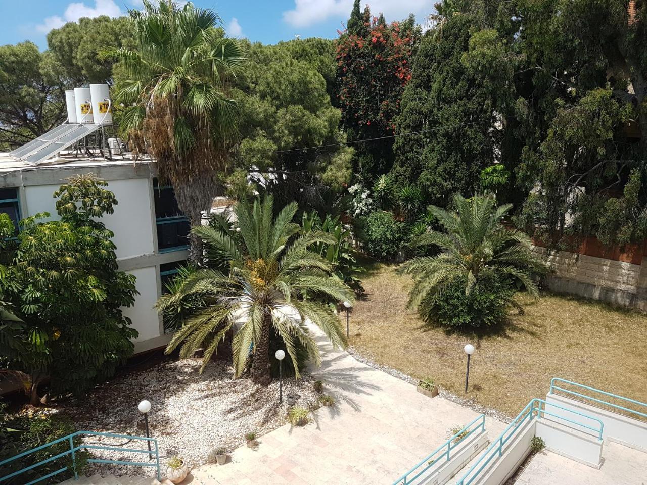 Carmel Mountain Motel Хайфа Екстериор снимка
